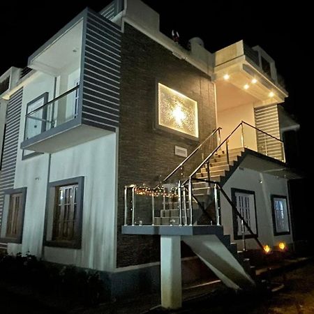 Appartement Empra Exotica à Madikeri Extérieur photo